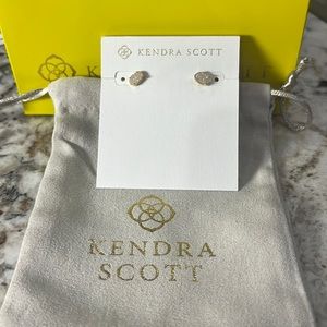 Kendra Scott Emilie stud earrings in Gold Iridescent Drusy